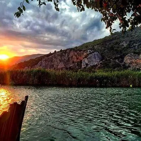 Πανσιόν Sirius